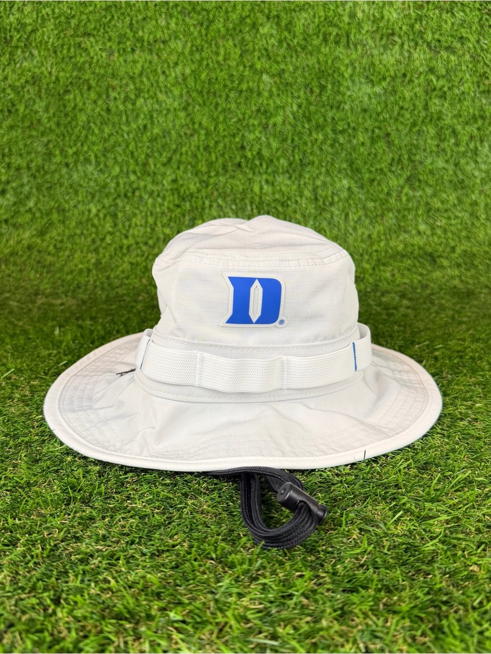 NEW Nike On-Field Duke Blue Devils Boonie Bucket Hat White IF5480-025 Mens Small